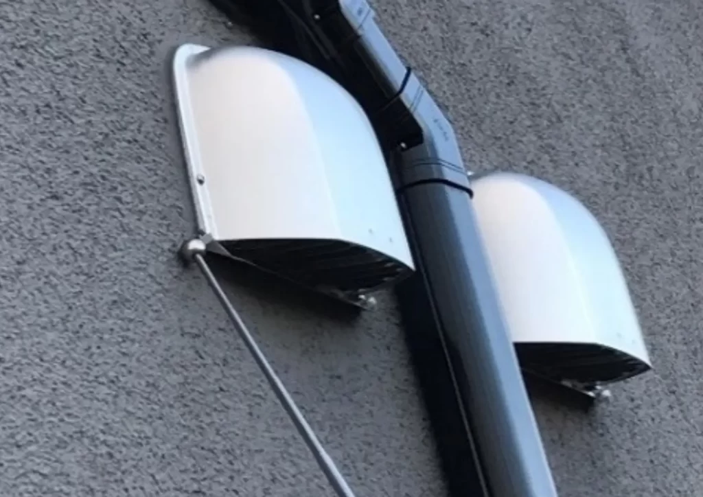 コウモリの侵入口